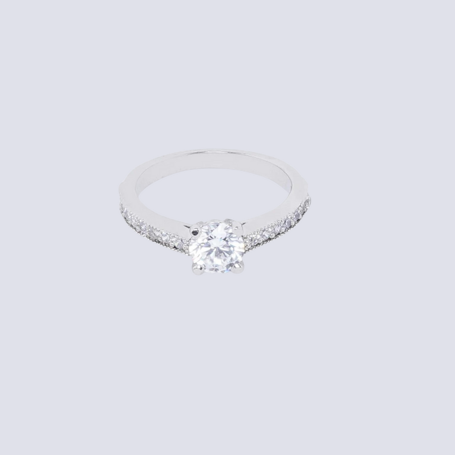 SPARKLING SOLITAIRE RING